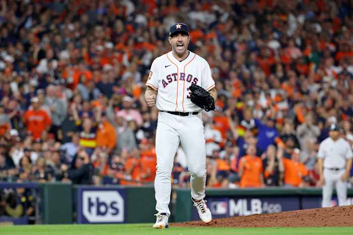 Justin Verlander reacts after an out in ALCS Game 1 vs. the Yankees
